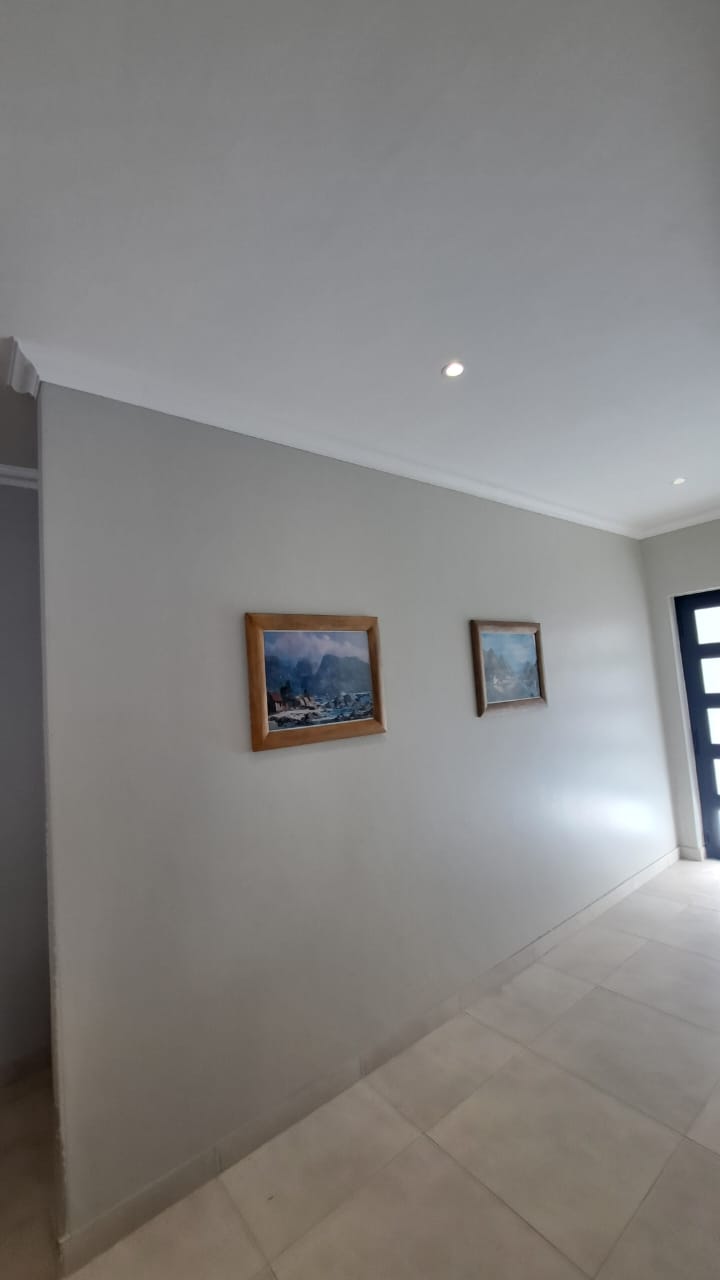 3 Bedroom Property for Sale in Sandy Point Western Cape